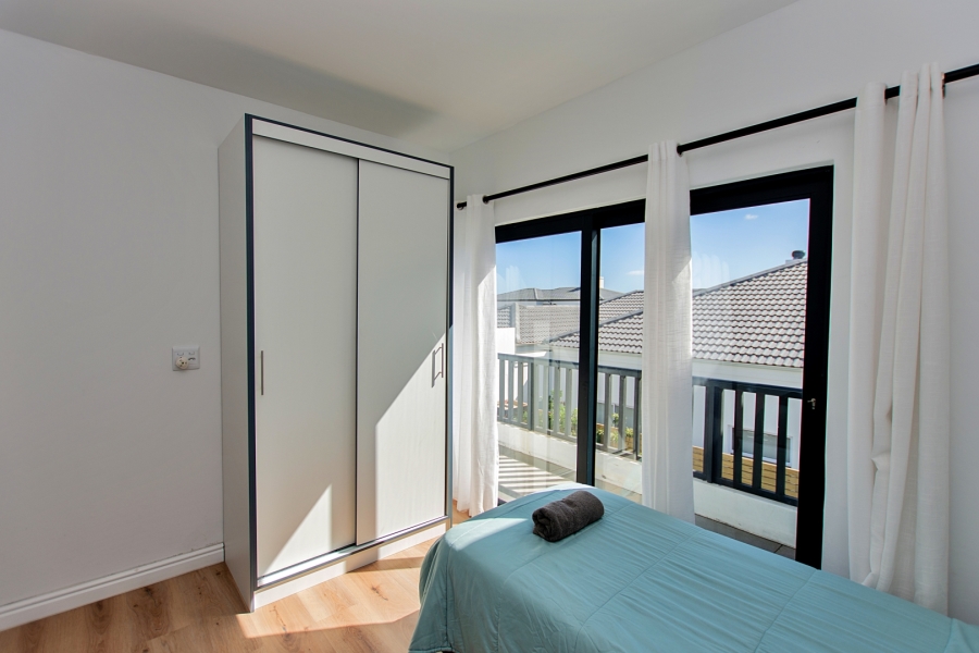 3 Bedroom Property for Sale in Sandy Point Western Cape